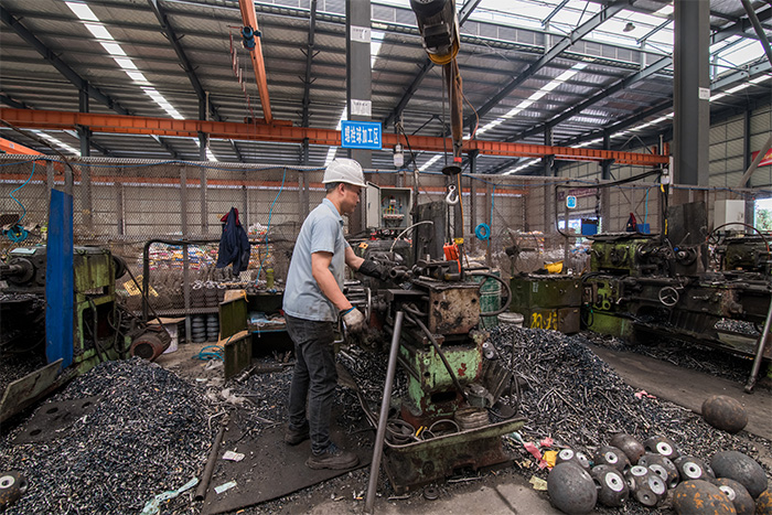 北京网架配件-螺栓球加工车间